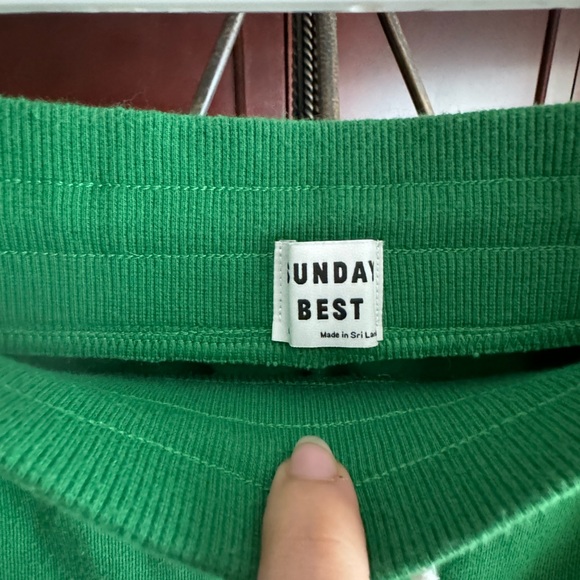 💚Green Sunday Best Aritzia Sweatpants Size L💚 - Picture 2 of 3